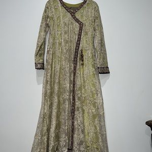 Pakistani Fancy 3pc Shalwaar Kameez